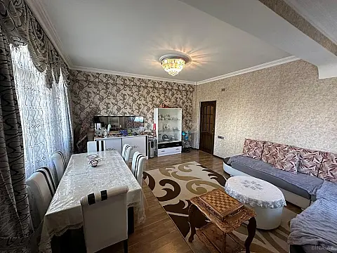 Satılır 3 otaqlı mənzil 150 m²