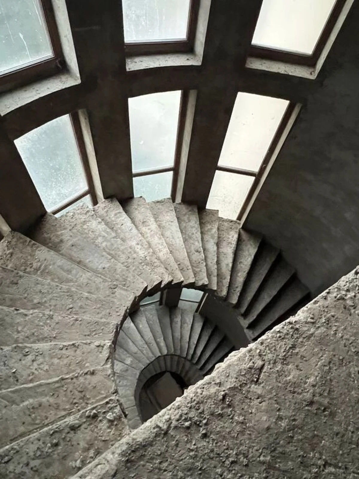 Satılır 10 otaqlı həyət evi 800 m²