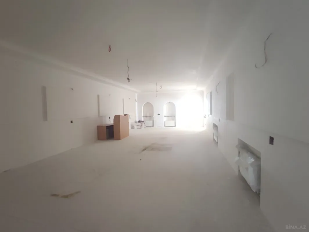 Satılır obyekt 600 m²