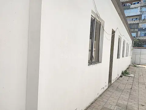 Satılır obyekt 600 m²