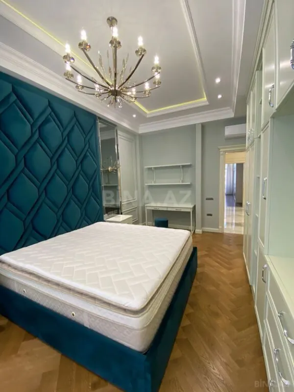 Kirayə verilir 3 otaqlı mənzil 160 m²