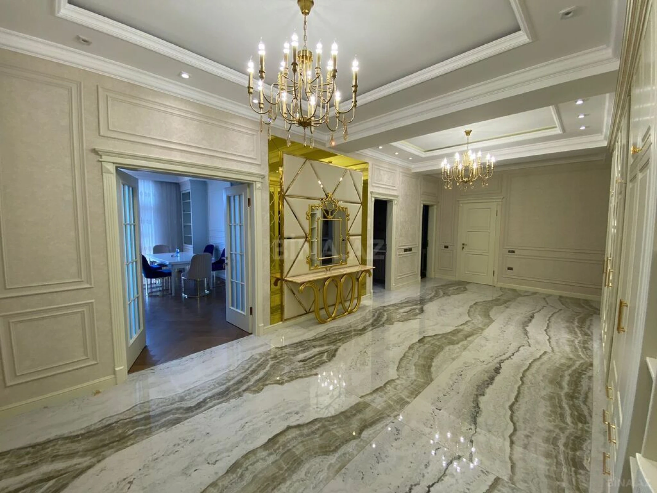 Kirayə verilir 3 otaqlı mənzil 160 m²