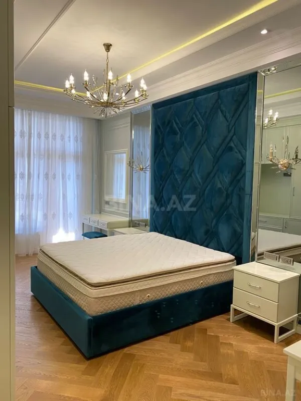 Kirayə verilir 3 otaqlı mənzil 160 m²