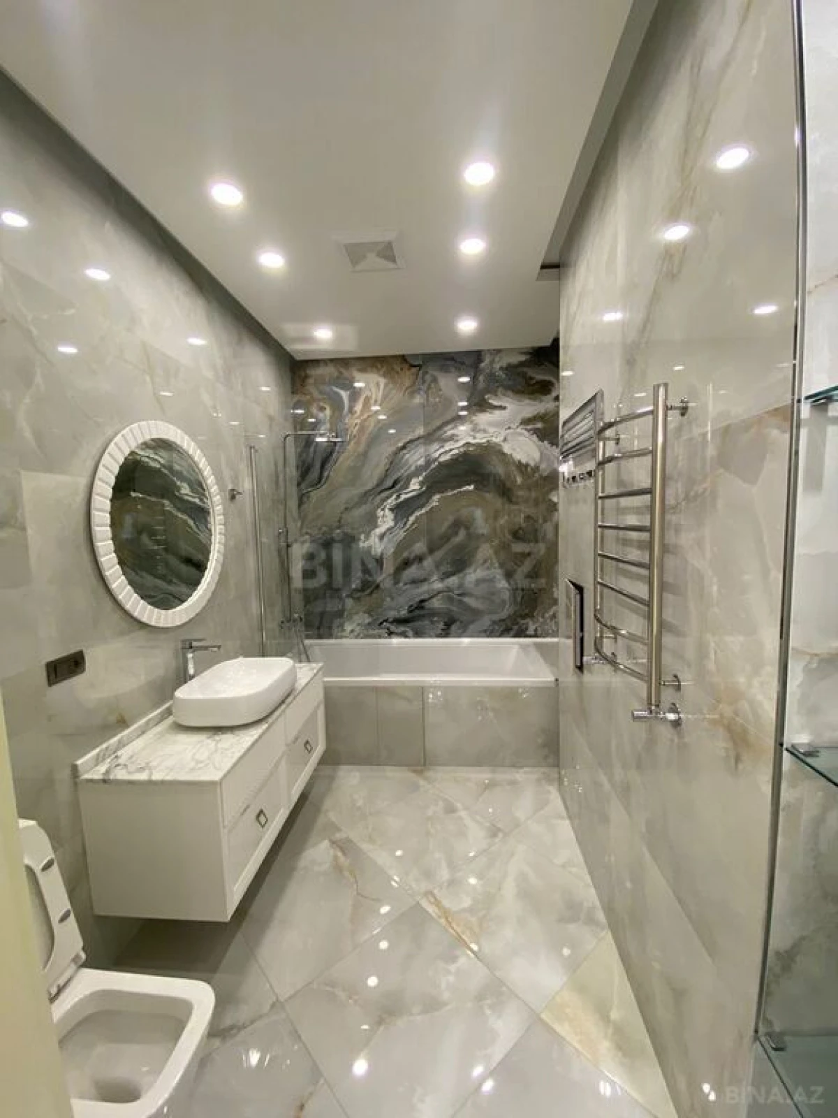 Kirayə verilir 3 otaqlı mənzil 160 m²