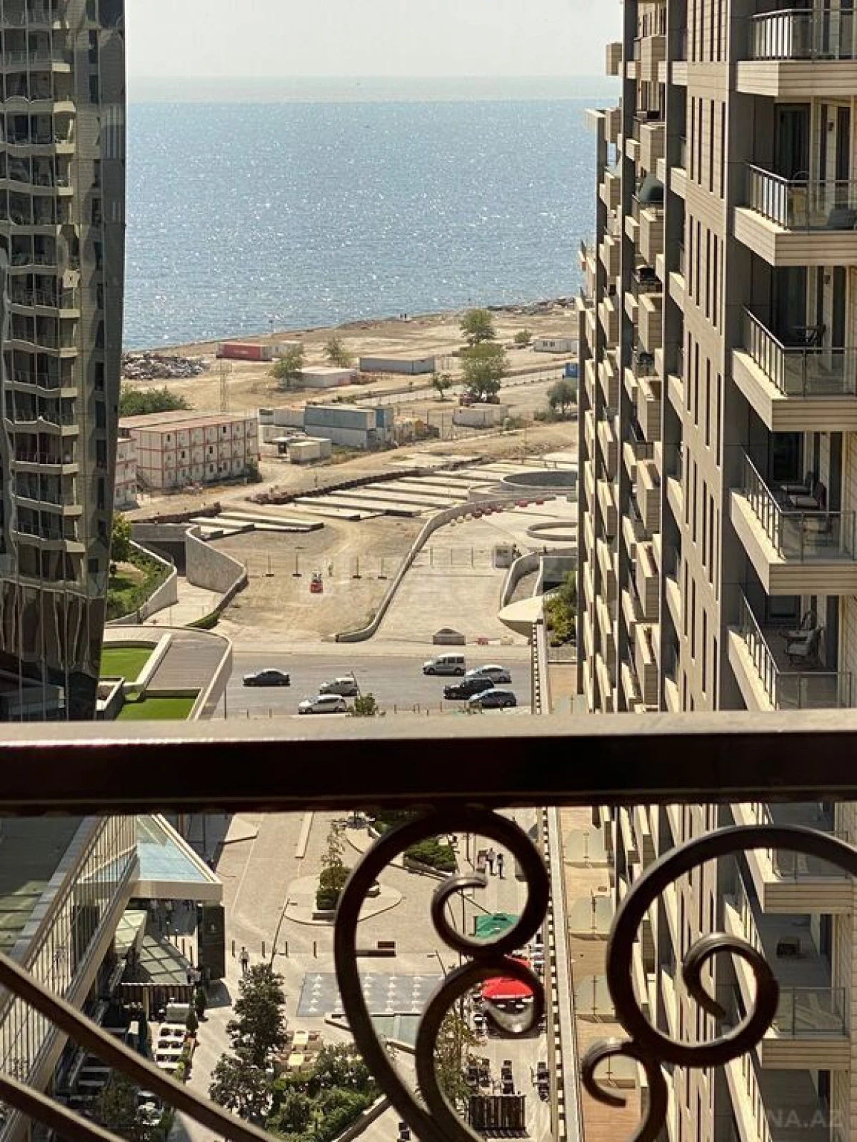 Kirayə verilir 3 otaqlı mənzil 160 m²