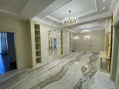 Kirayə verilir 3 otaqlı mənzil 160 m²