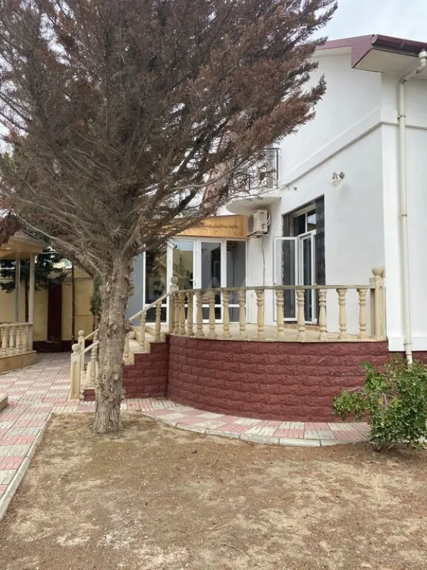 Kirayə verilir 6 otaqlı həyət evi 280 m²