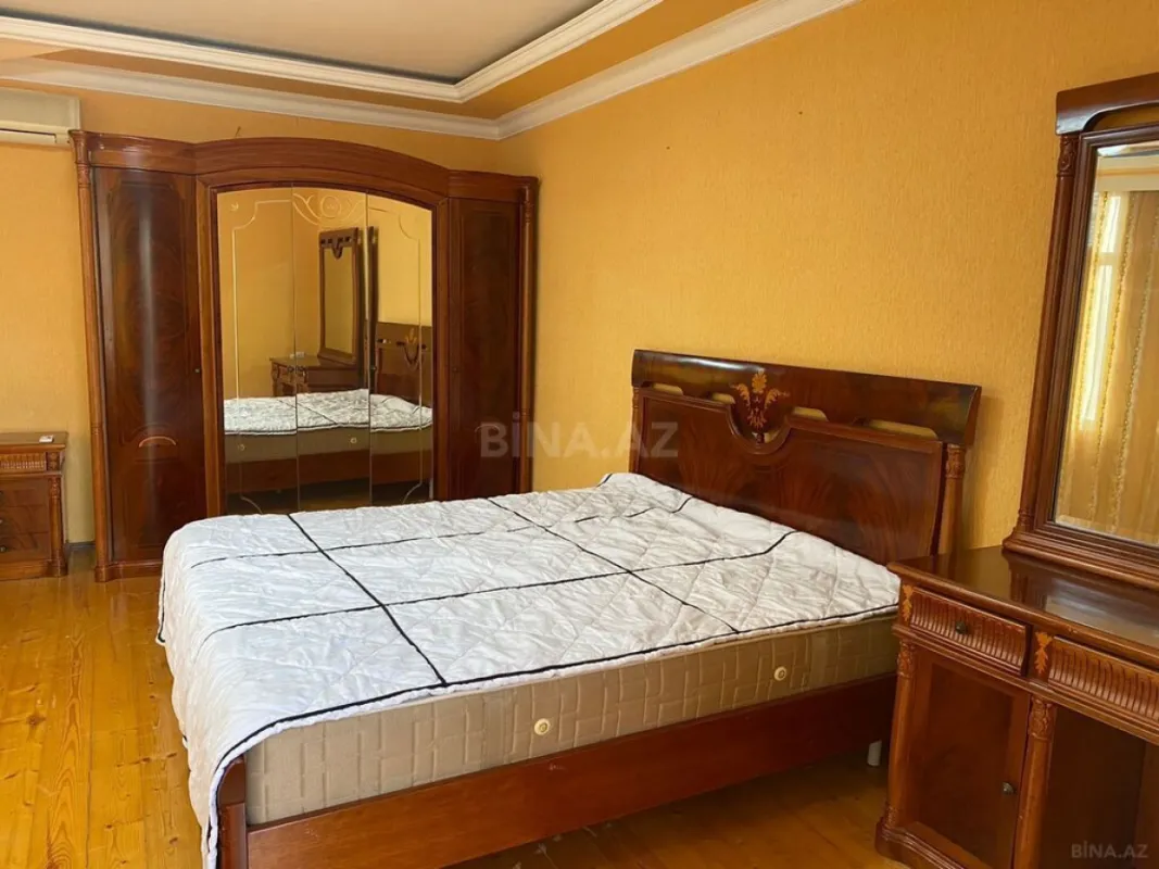 Kirayə verilir 6 otaqlı həyət evi 280 m²