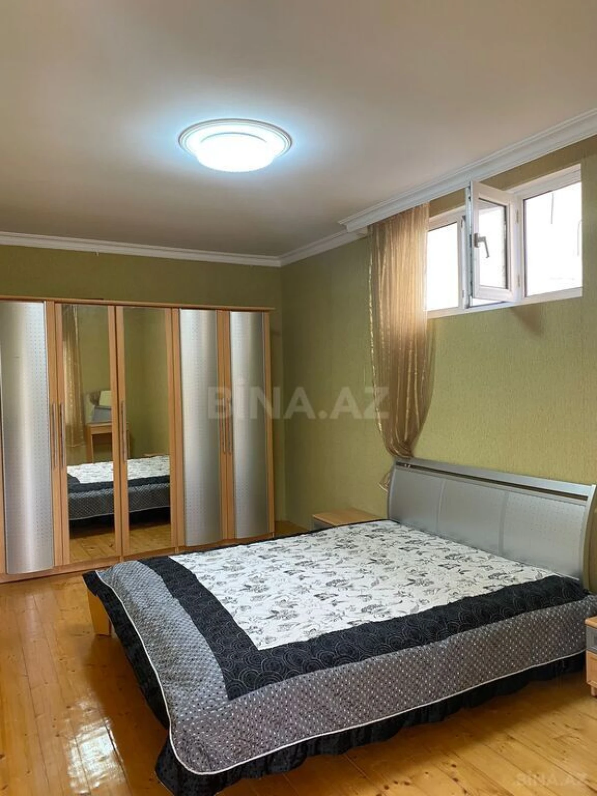 Kirayə verilir 6 otaqlı həyət evi 280 m²