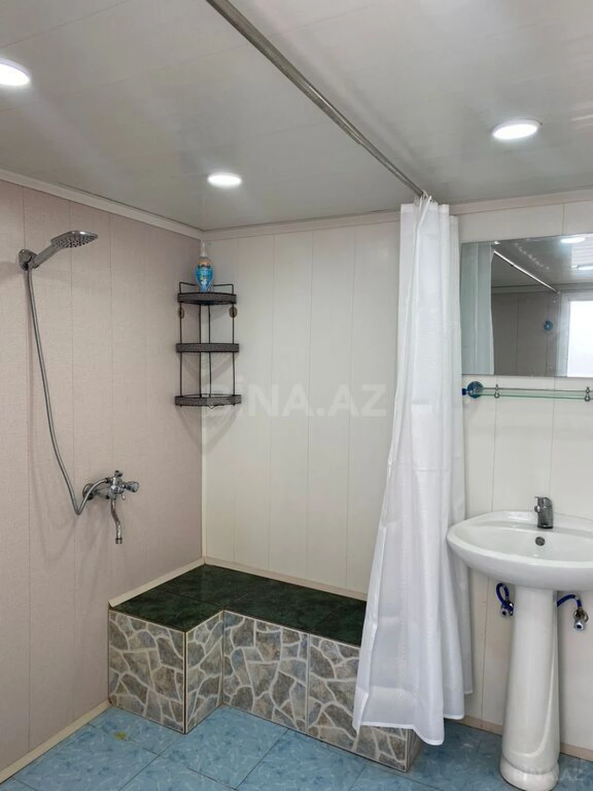 Kirayə verilir 6 otaqlı həyət evi 280 m²