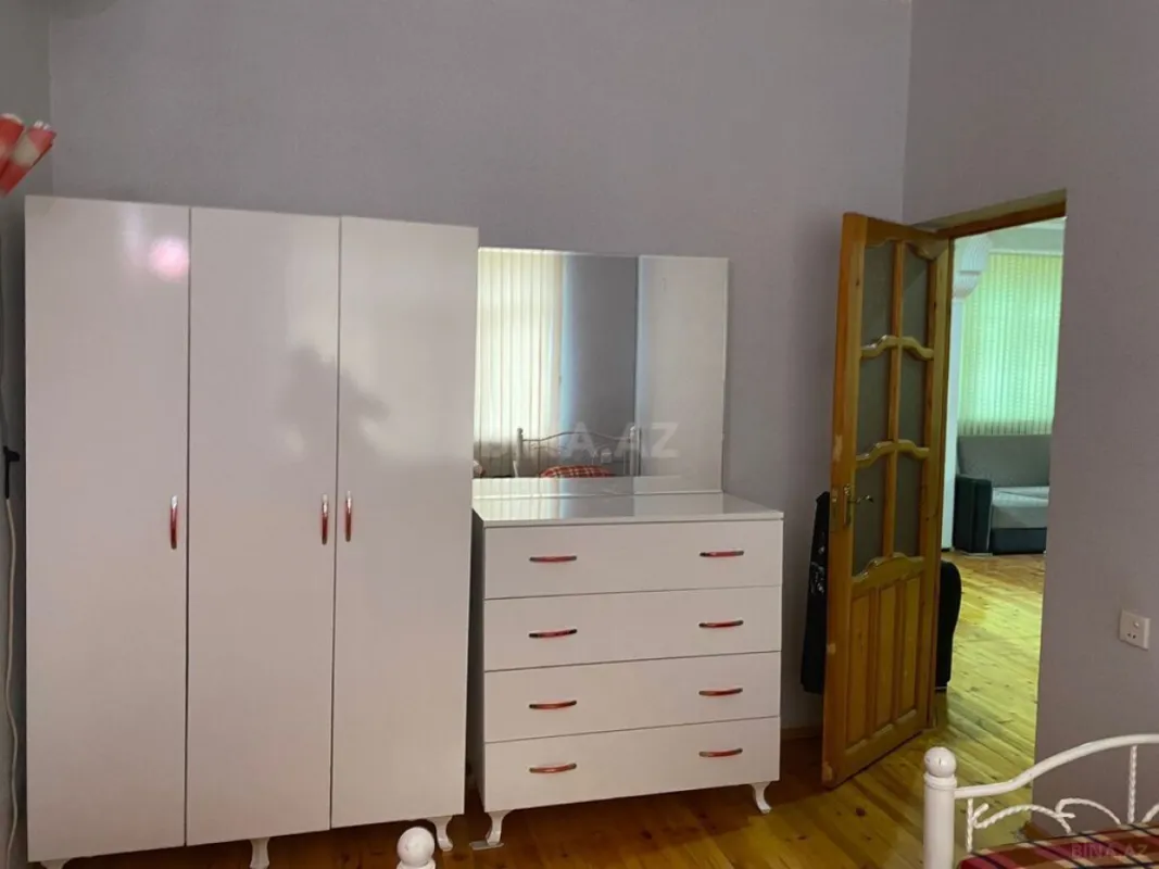Kirayə verilir 6 otaqlı həyət evi 280 m²
