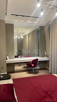 Kirayə verilir 2 otaqlı mənzil 80 m²