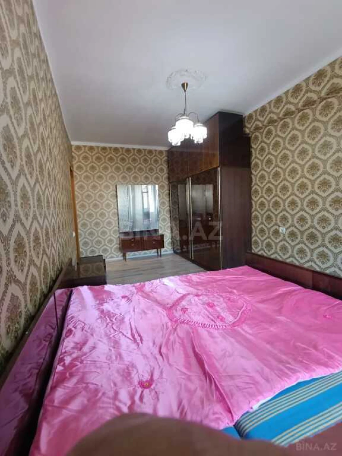 Satılır 3 otaqlı mənzil 85 m²