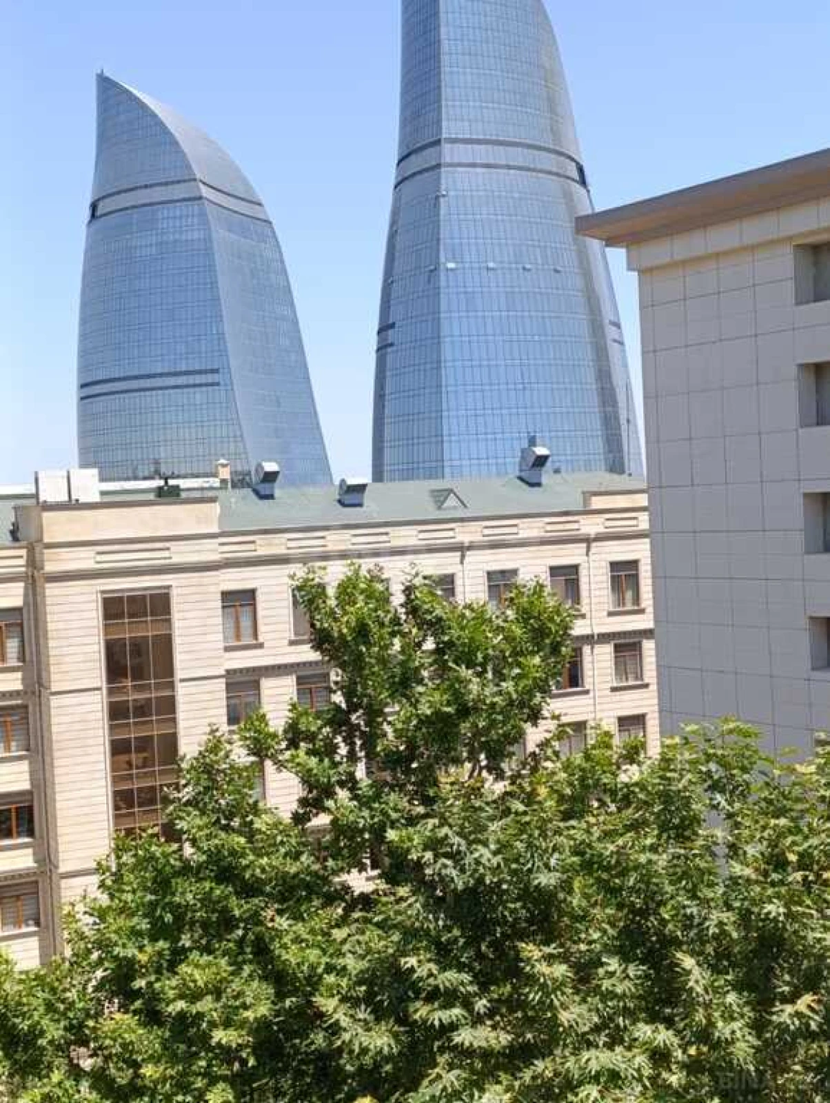 Satılır 3 otaqlı mənzil 85 m²