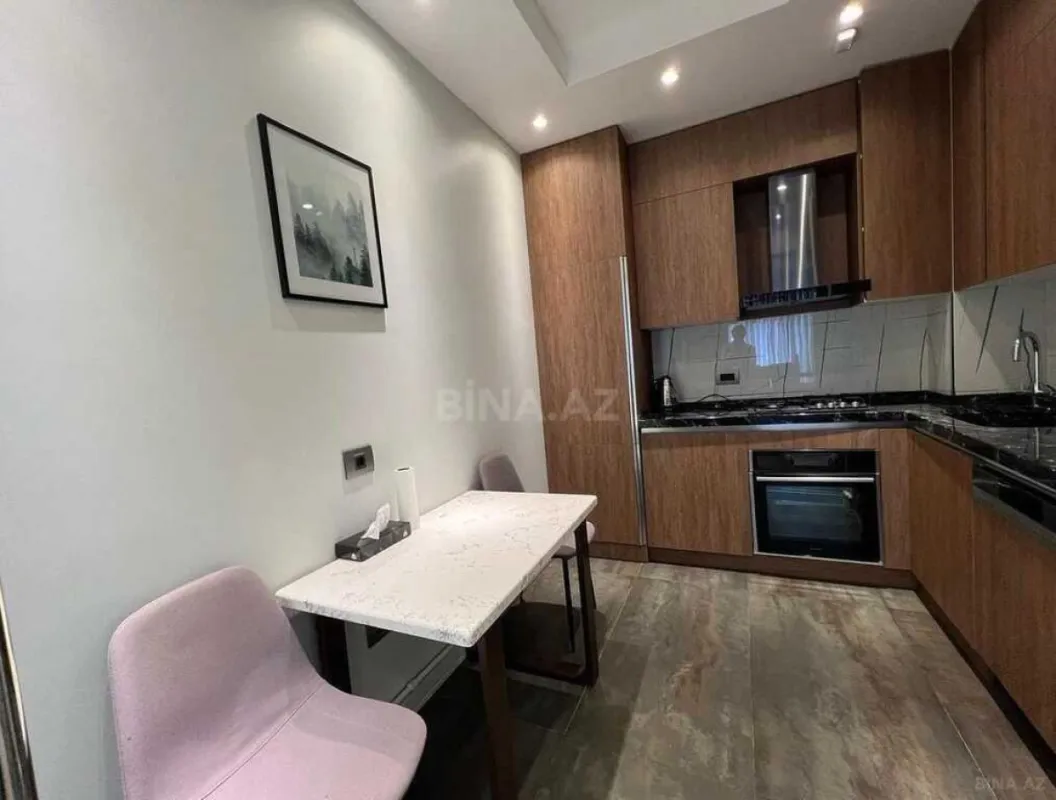 Kirayə verilir 2 otaqlı mənzil 80 m²