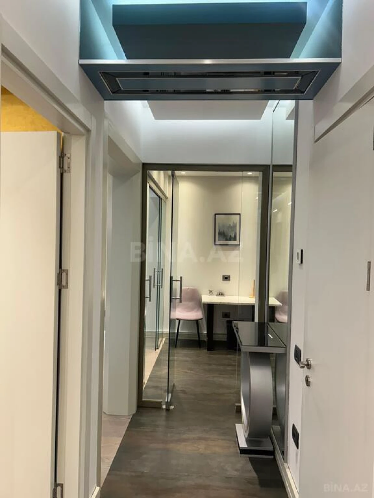 Kirayə verilir 2 otaqlı mənzil 80 m²