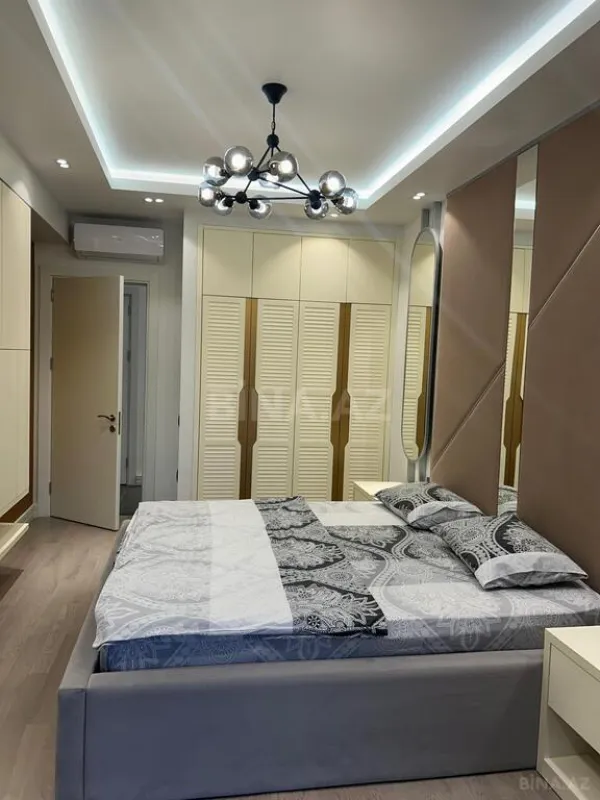 Kirayə verilir 2 otaqlı mənzil 80 m²