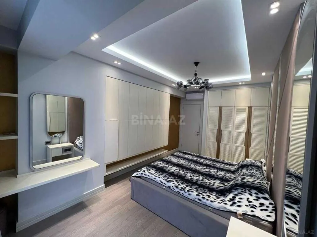 Kirayə verilir 2 otaqlı mənzil 80 m²