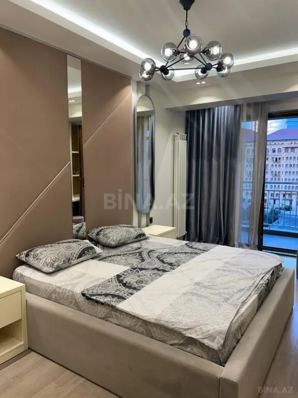 Kirayə verilir 2 otaqlı mənzil 80 m²