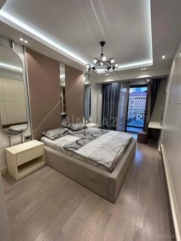 Kirayə verilir 2 otaqlı mənzil 80 m²
