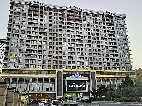 Kirayə verilir 2 otaqlı mənzil 80 m²