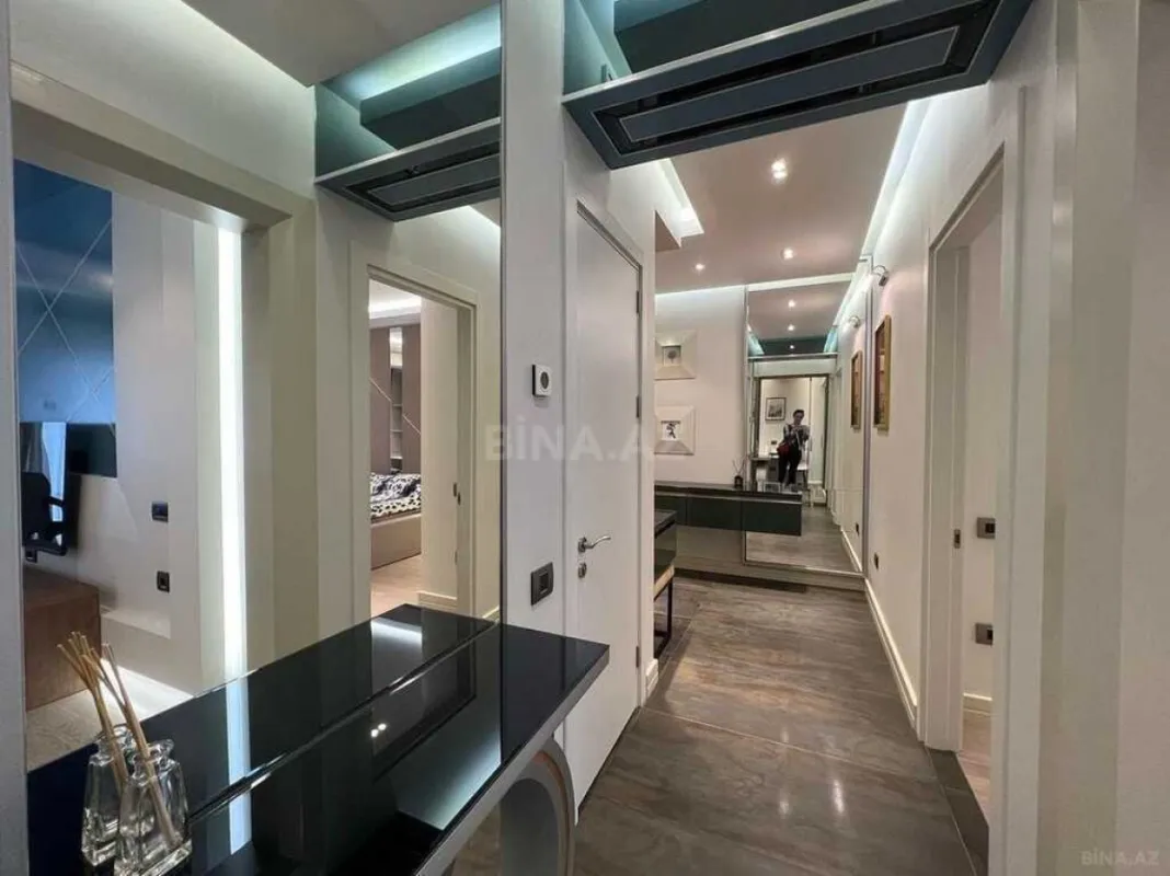 Kirayə verilir 2 otaqlı mənzil 80 m²