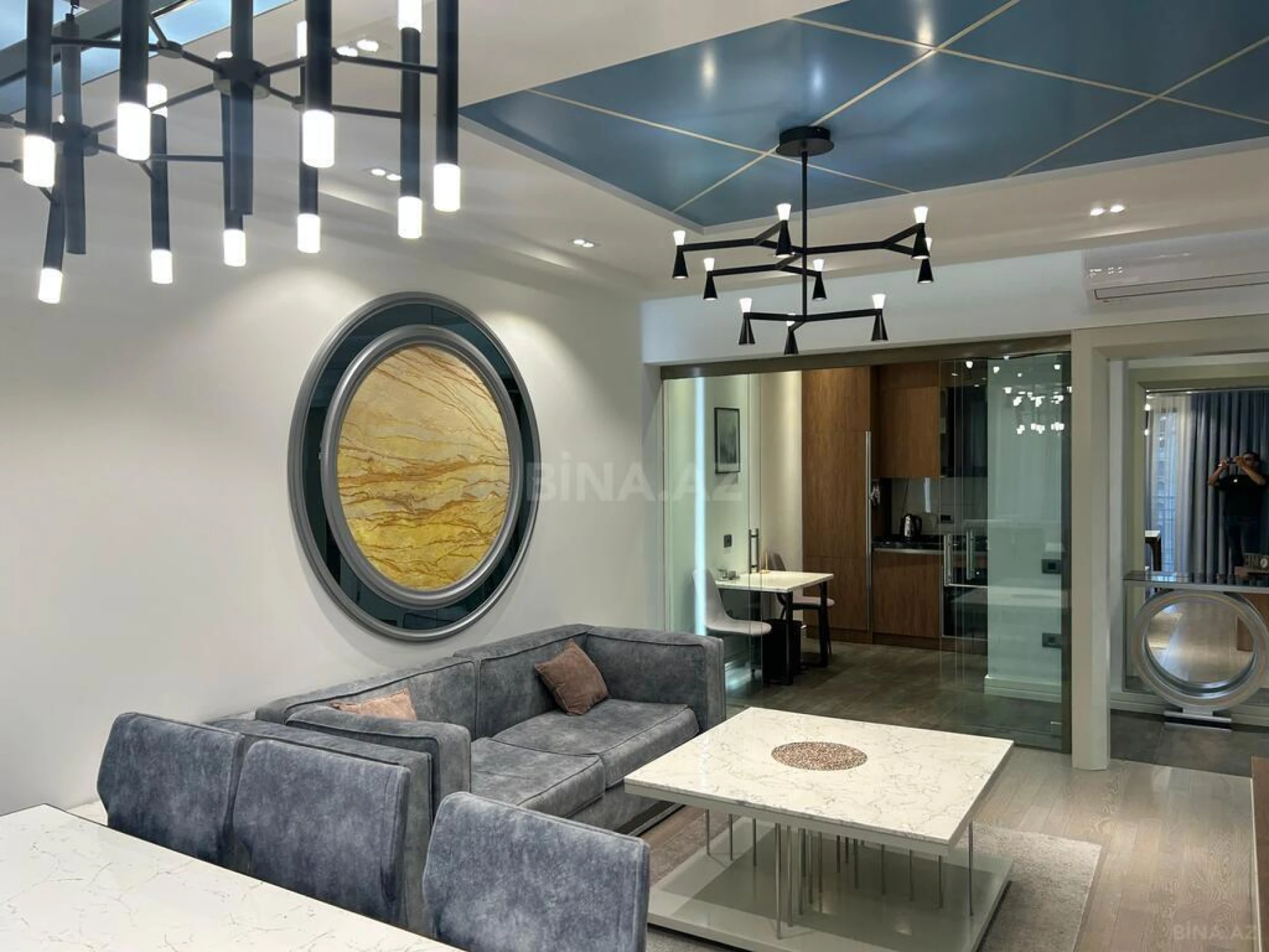 Kirayə verilir 2 otaqlı mənzil 80 m²