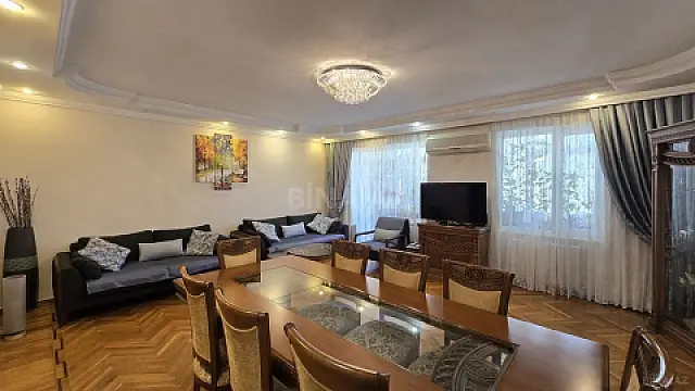 Satılır 3 otaqlı mənzil 90 m² — Bakı, Nərimanov 3 otaq 90.00 m²