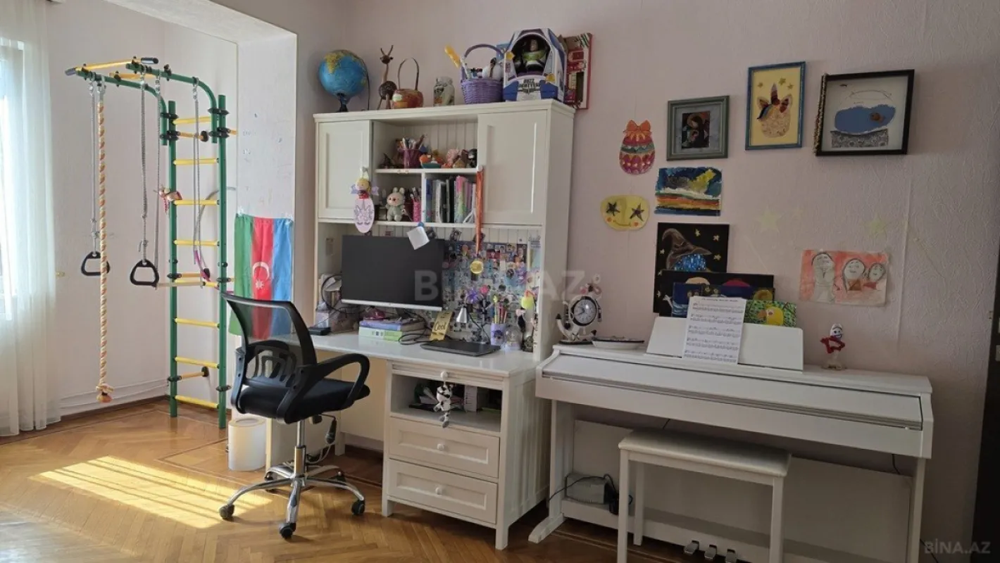 Satılır 3 otaqlı mənzil 90 m²