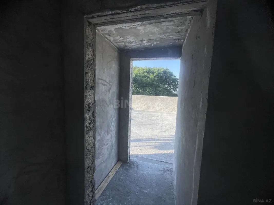 Satılır 12 otaqlı həyət evi 600 m²