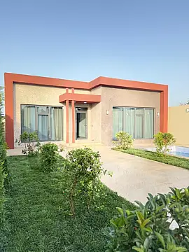 Satılır 4 otaqlı həyət evi 165 m²