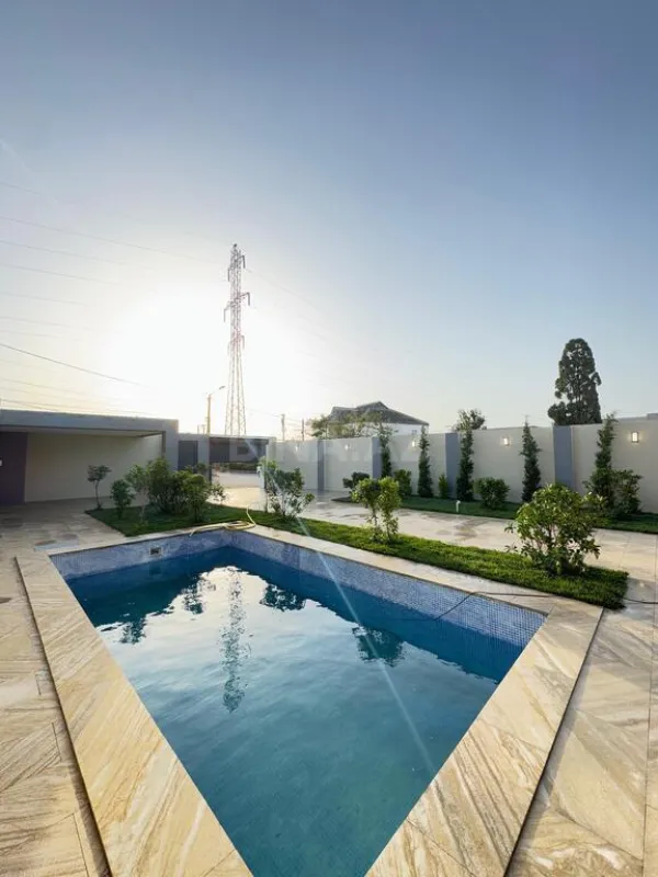 Satılır 4 otaqlı həyət evi 165 m²