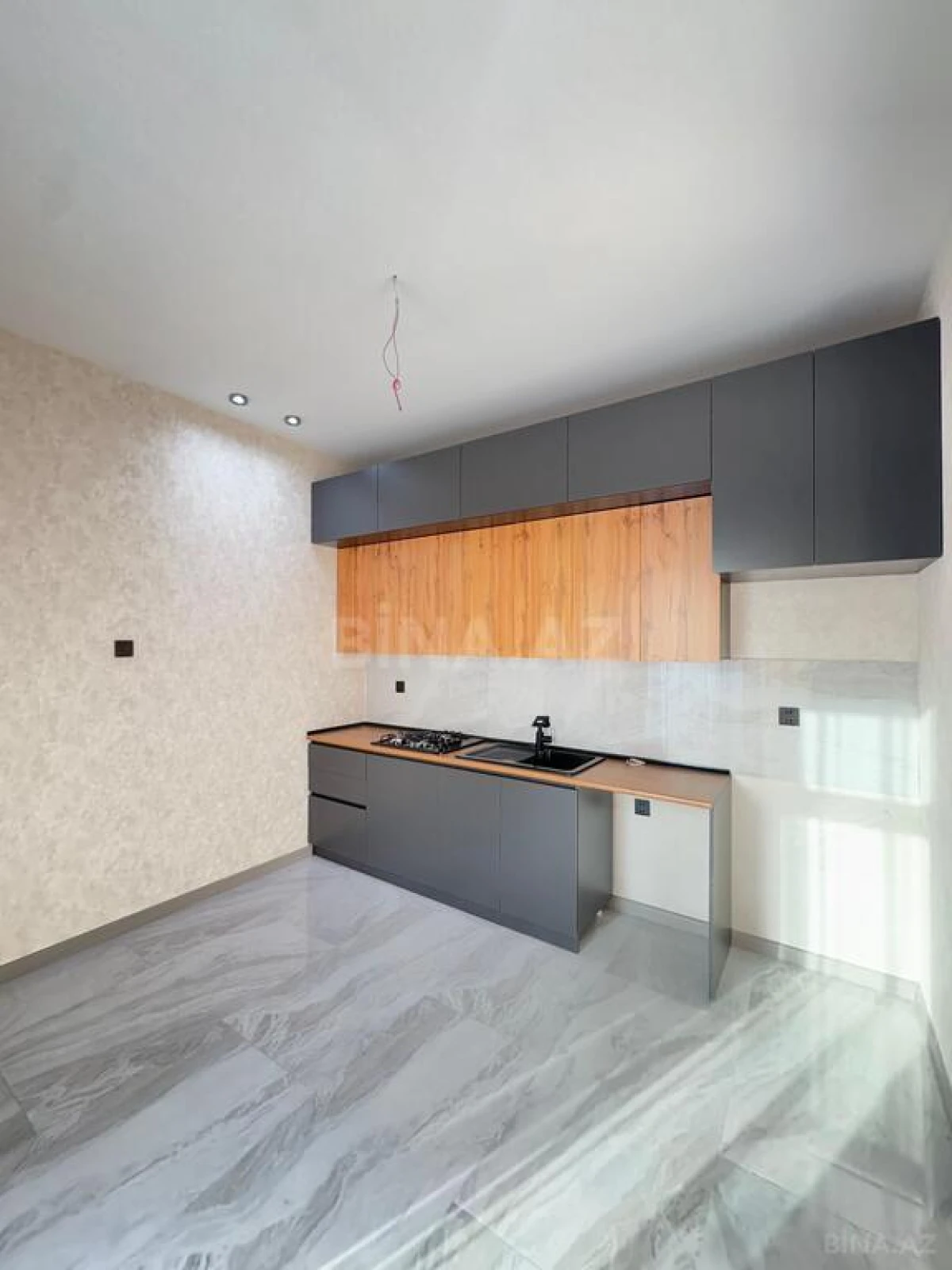 Satılır 4 otaqlı həyət evi 165 m²