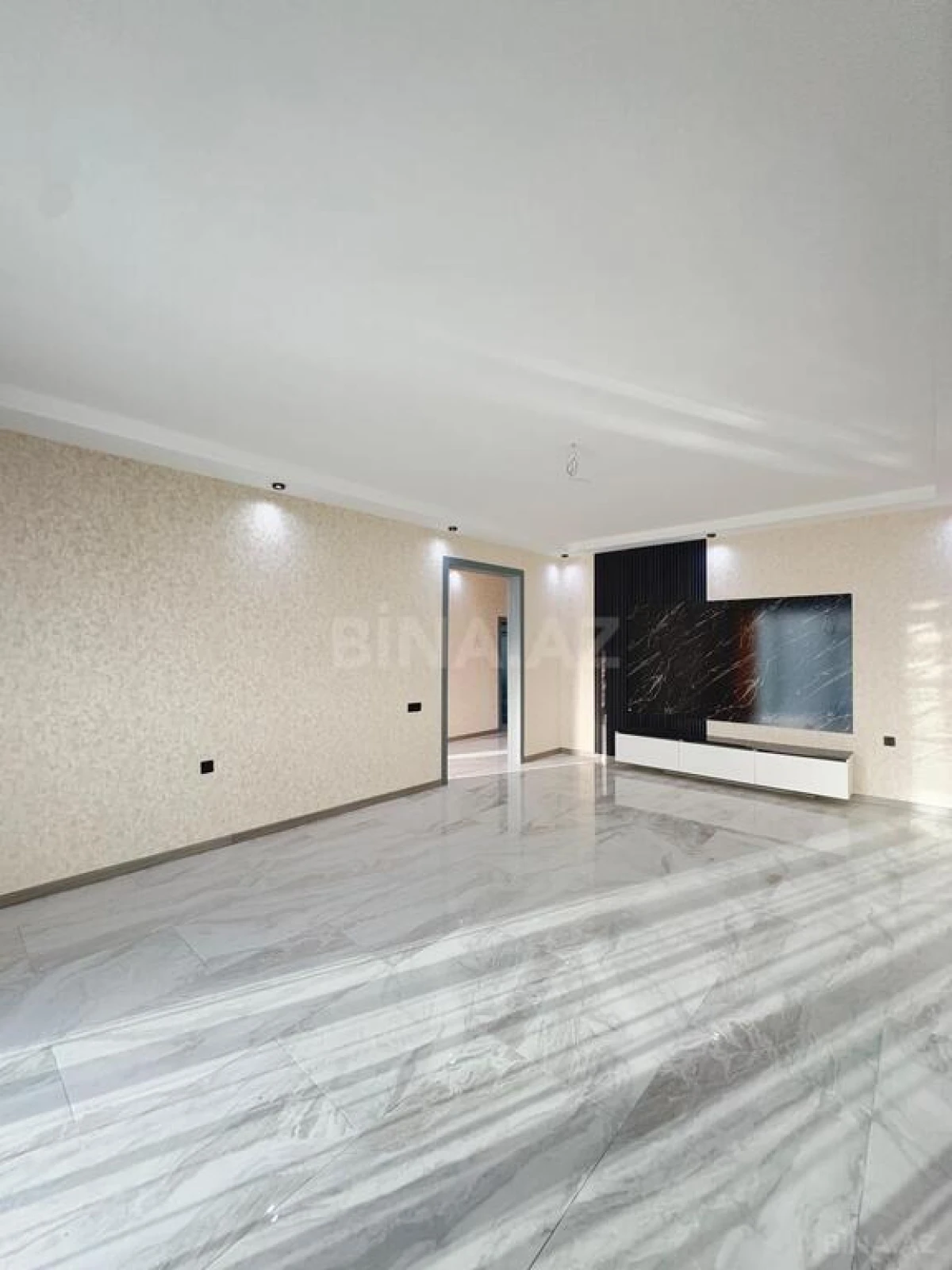 Satılır 4 otaqlı həyət evi 165 m²