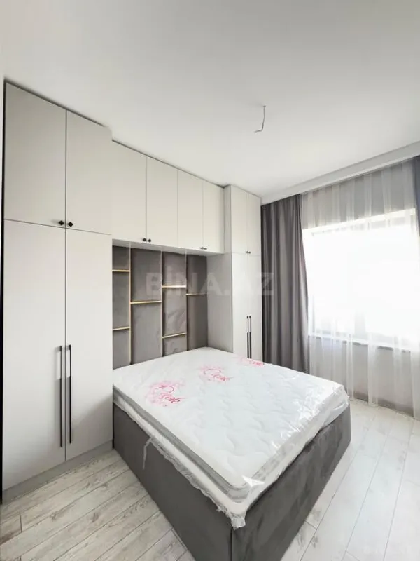 Satılır 4 otaqlı həyət evi 165 m²