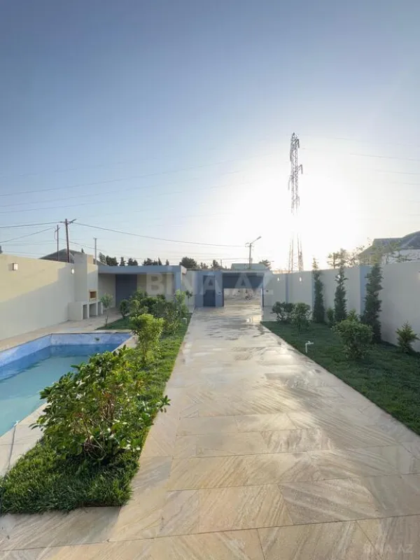 Satılır 4 otaqlı həyət evi 165 m²