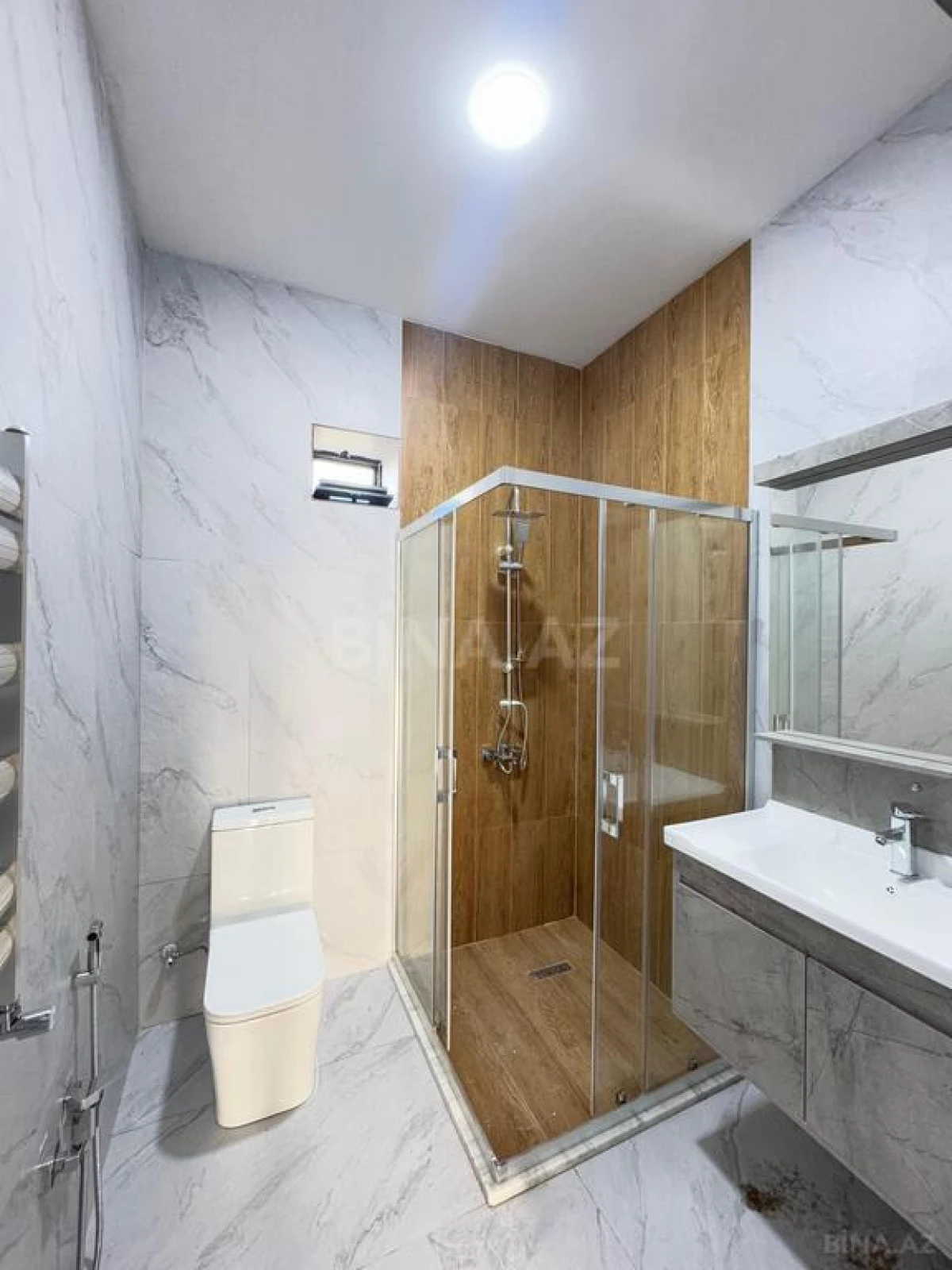 Satılır 4 otaqlı həyət evi 165 m²