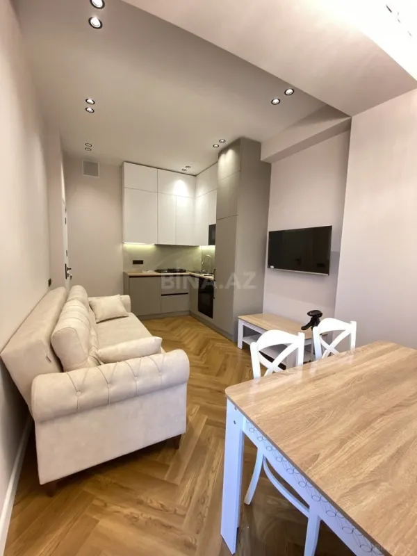 Kirayə verilir 2 otaqlı mənzil 60 m²