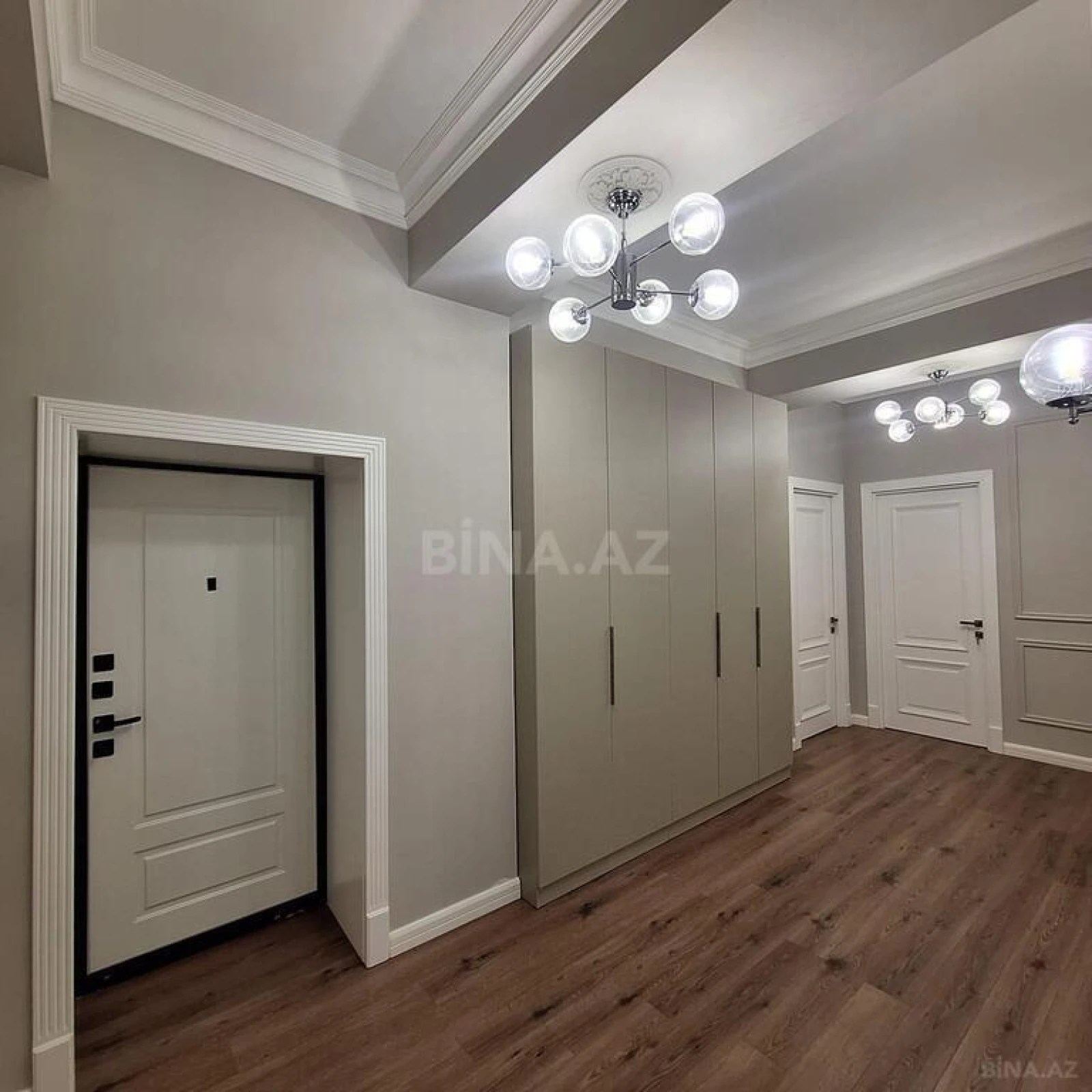 Kirayə verilir 2 otaqlı mənzil 90 m²
