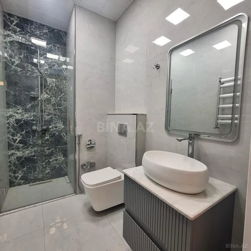 Kirayə verilir 2 otaqlı mənzil 90 m²