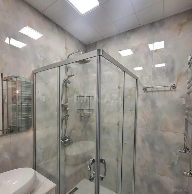 Kirayə verilir 2 otaqlı mənzil 90 m²