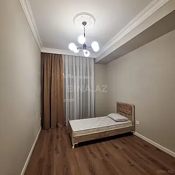 Kirayə verilir 2 otaqlı mənzil 90 m²