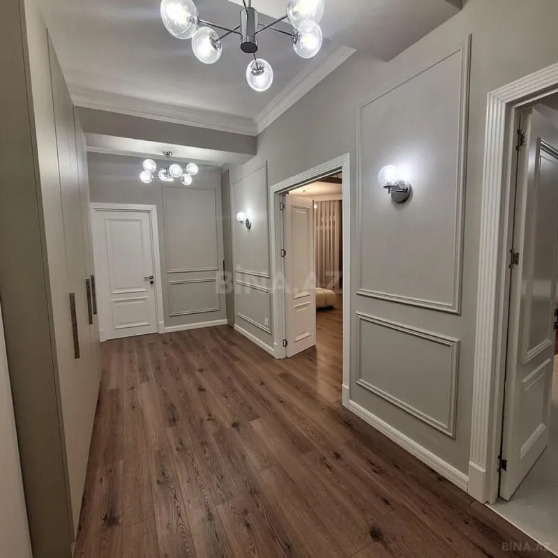 Kirayə verilir 2 otaqlı mənzil 90 m²