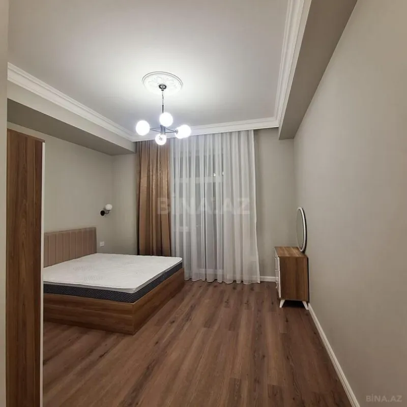 Kirayə verilir 2 otaqlı mənzil 90 m²