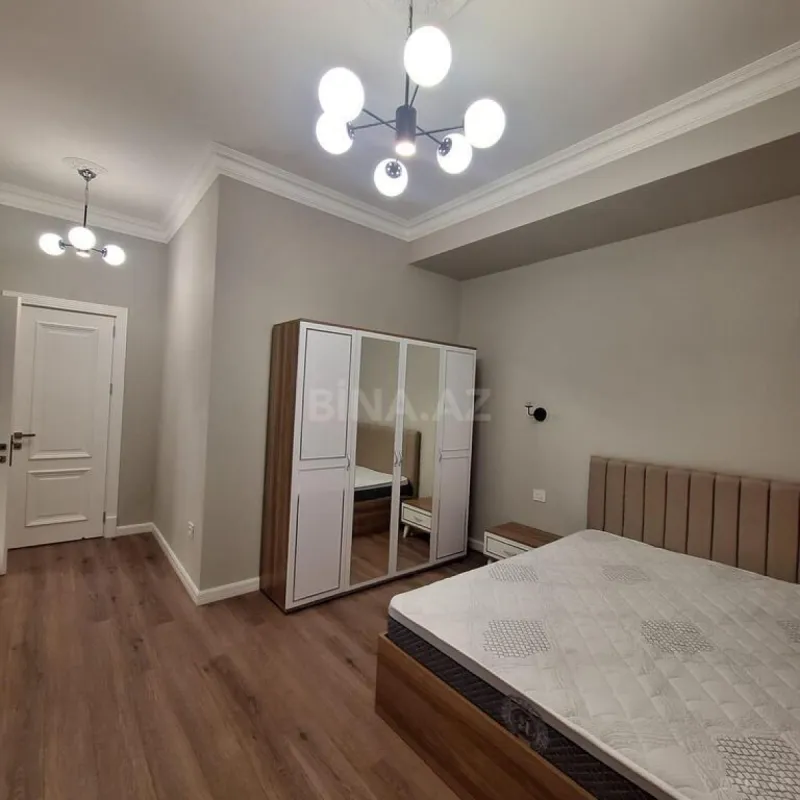 Kirayə verilir 2 otaqlı mənzil 90 m²