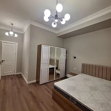 Kirayə verilir 2 otaqlı mənzil 90 m²