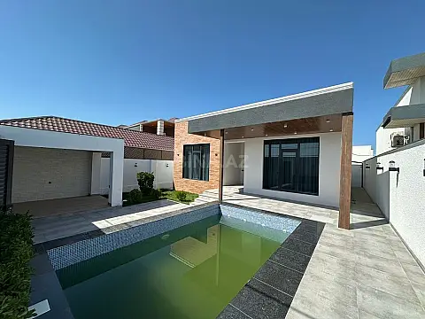 Satılır 4 otaqlı həyət evi 160 m²