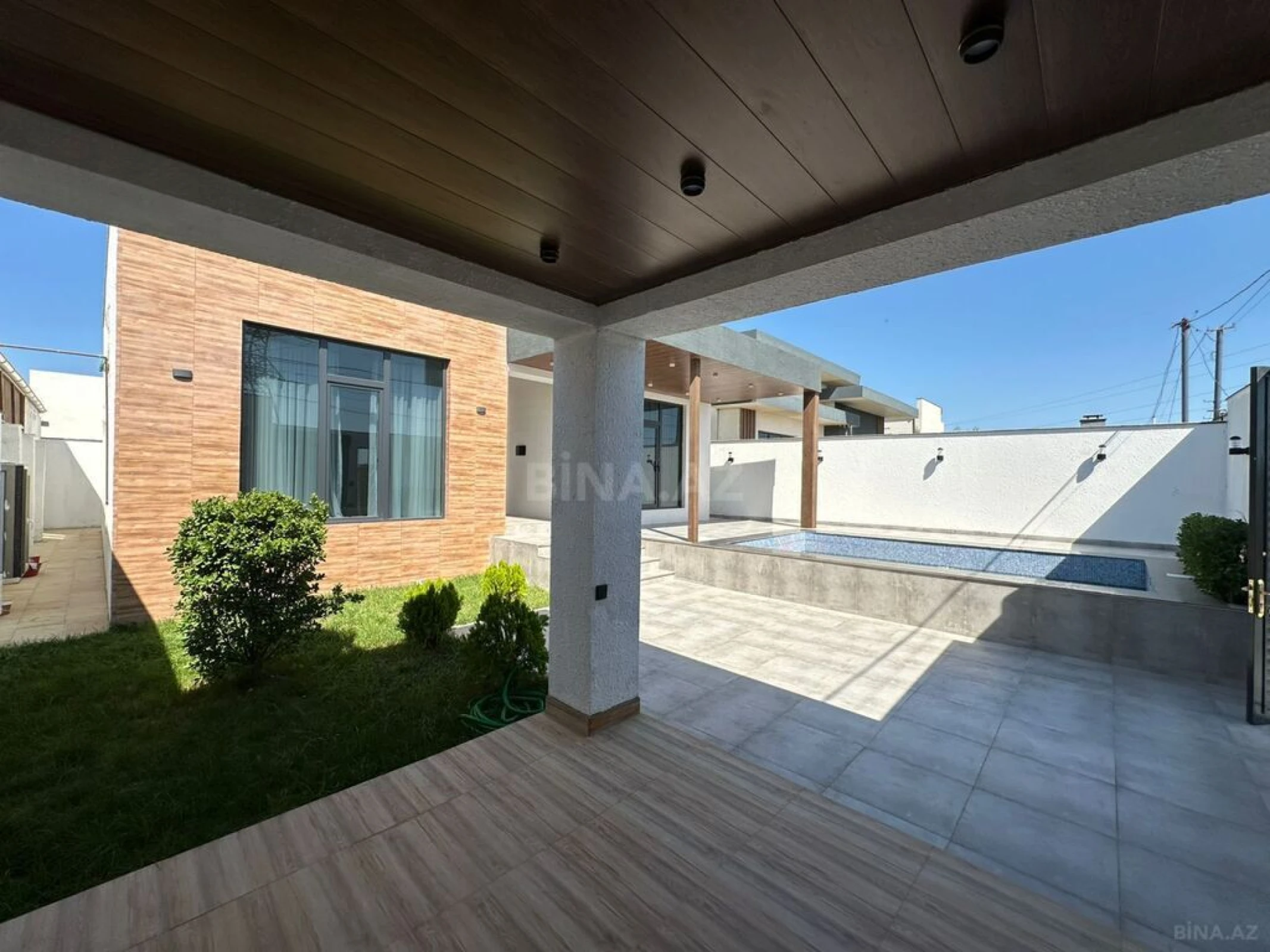 Satılır 4 otaqlı həyət evi 160 m²