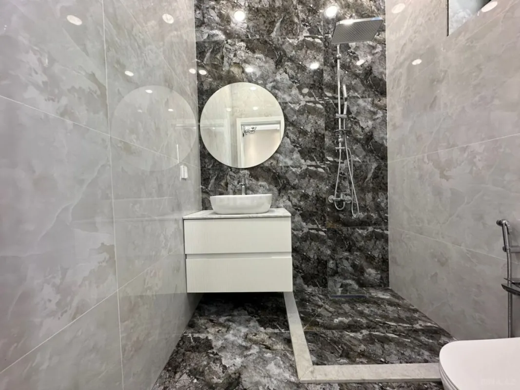 Satılır 4 otaqlı həyət evi 160 m²