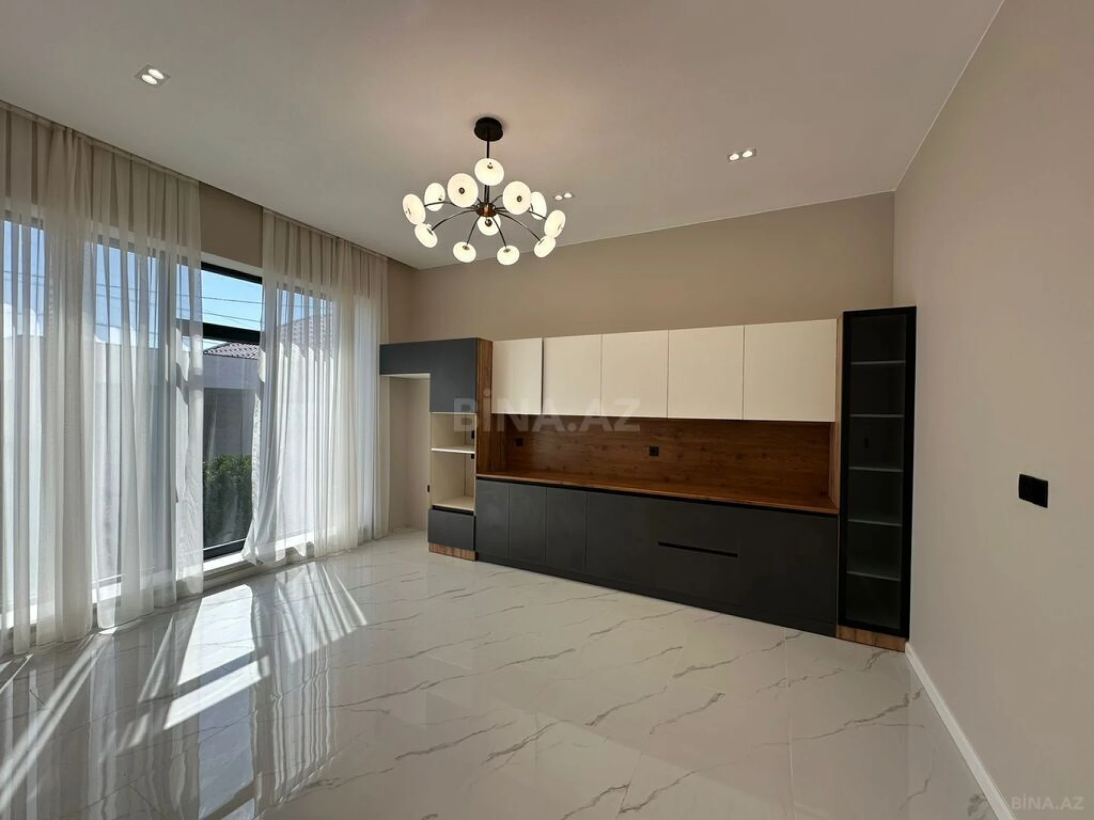 Satılır 4 otaqlı həyət evi 160 m²